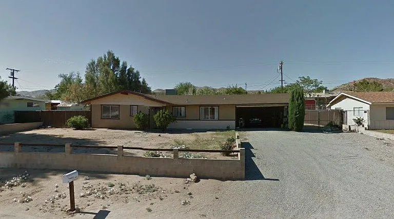 56165 Taos Trl — Photo 1