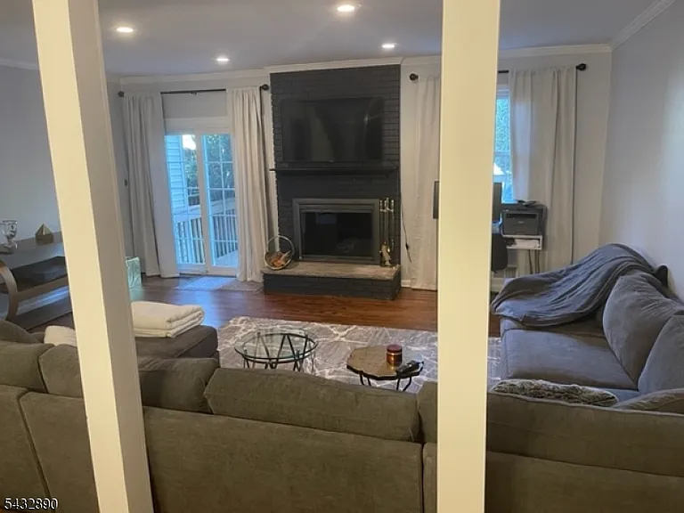 48 Wexford Dr — Photo 6