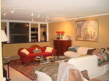 5th image of 1364 N Heatherwood W