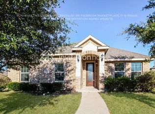 105 Thorncreek Cir, Red Oak, TX 75154