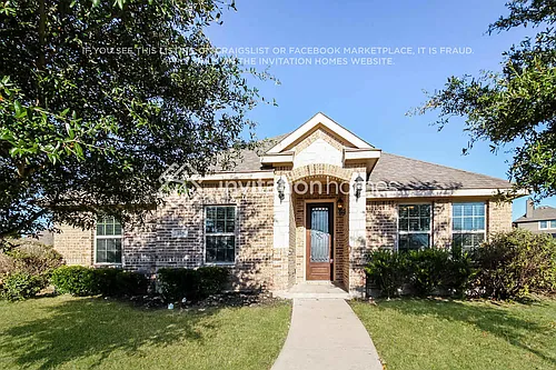 105 Thorncreek Cir Photo 1