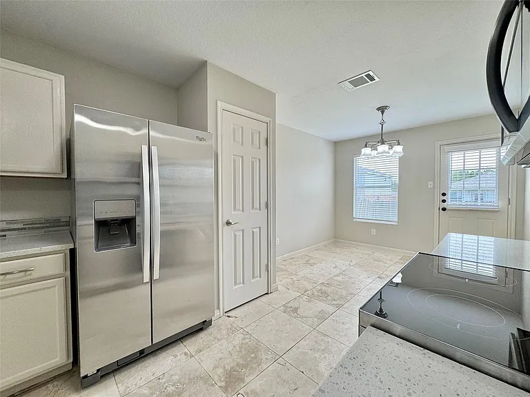 204 Woodley Rd — Photo 11