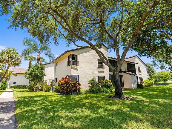 2nd image of 2570 Carambola Circle N #1857