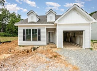 525 Brown St, Lexington, NC 27292