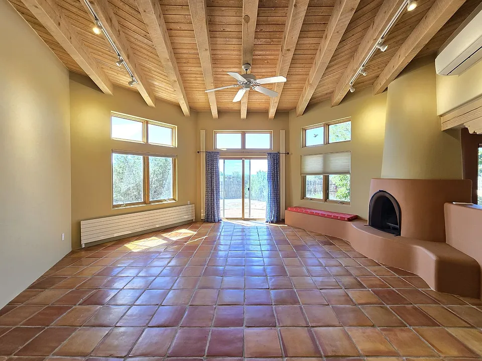5 Antigua Rd