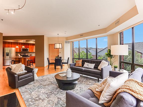 5th image of 312 Spring St APT 309