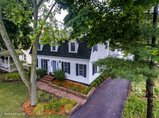 244 Coolidge Ave, Barrington, IL
