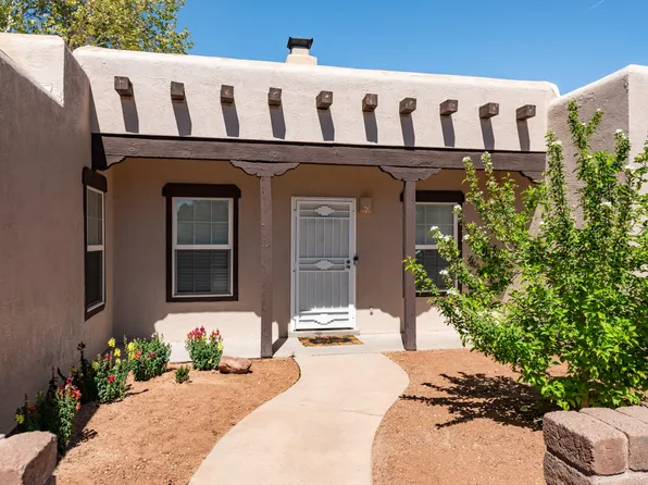 5417 Chapel Dr NW, Albuquerque, NM 87114