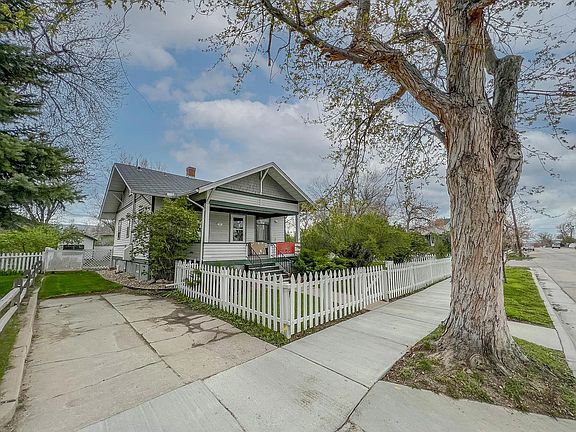 4th image of 709 E 5th St