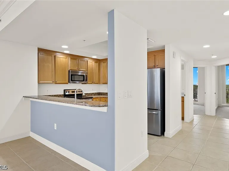 2090 W 1st St #810 — Photo 9