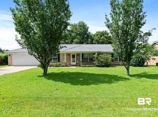 19740 Sandstone Ln, Robertsdale, AL 36567