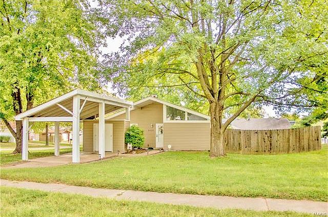 1st image of 2495 Jenkee Dr