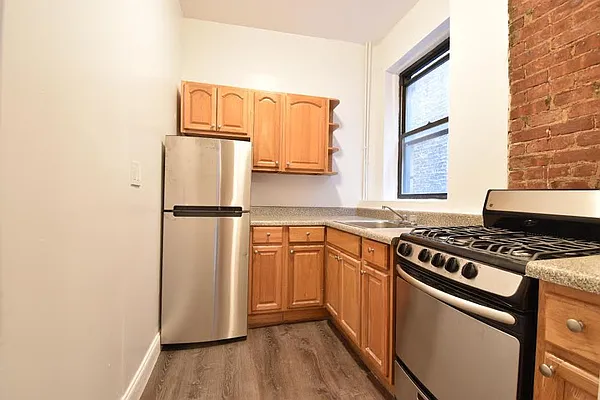 Rented by (Legacy) NY Quality Living Uptown | media 17
