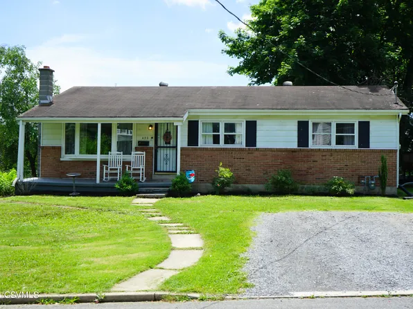 430 Piper Ave, Milton, PA 17847