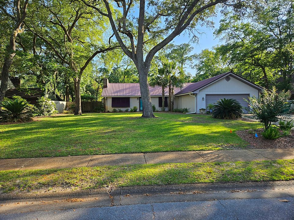 1st image of 952 Rue De Palms Dr