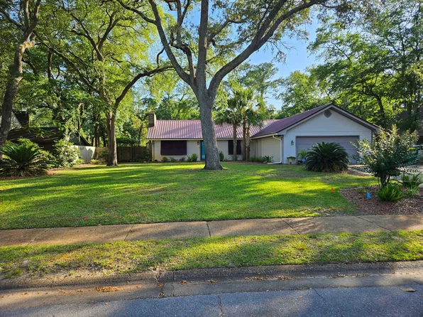 952 Rue De Palms Dr, Niceville, FL 32578