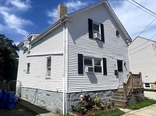61 Spruce St, New Bedford, MA 02740