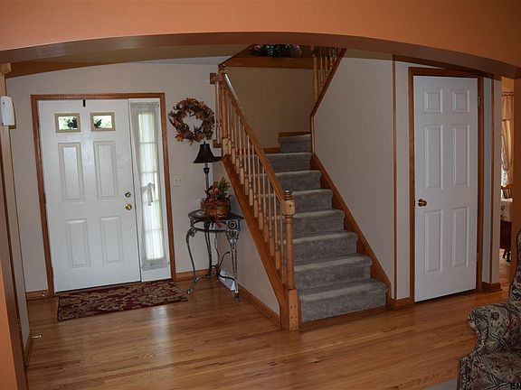 3rd image of 15 Swan Dr