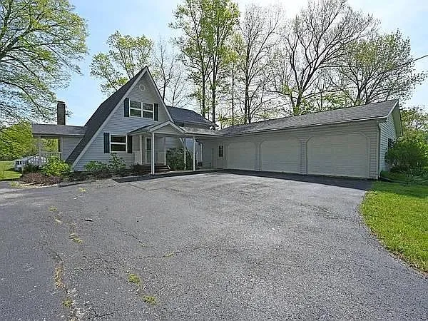 872 Waynoka Dr