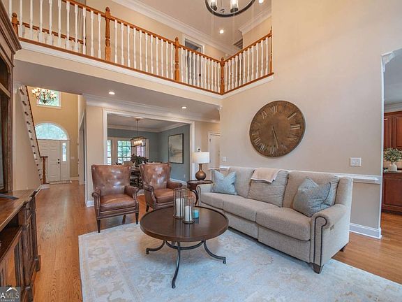 5th image of 1221 Knob Creek Dr