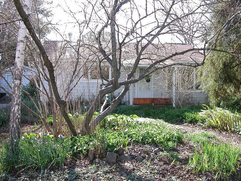 2nd image of 806 11th St