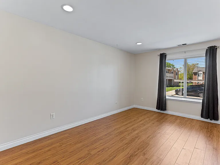 44435 Savery Dr #137 — Photo 9