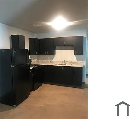 4 bed, 1200 sqft, $1,000 — Photo 1