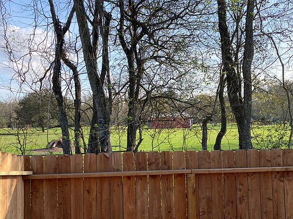 5th image of 3024 Stock Orchard Ln