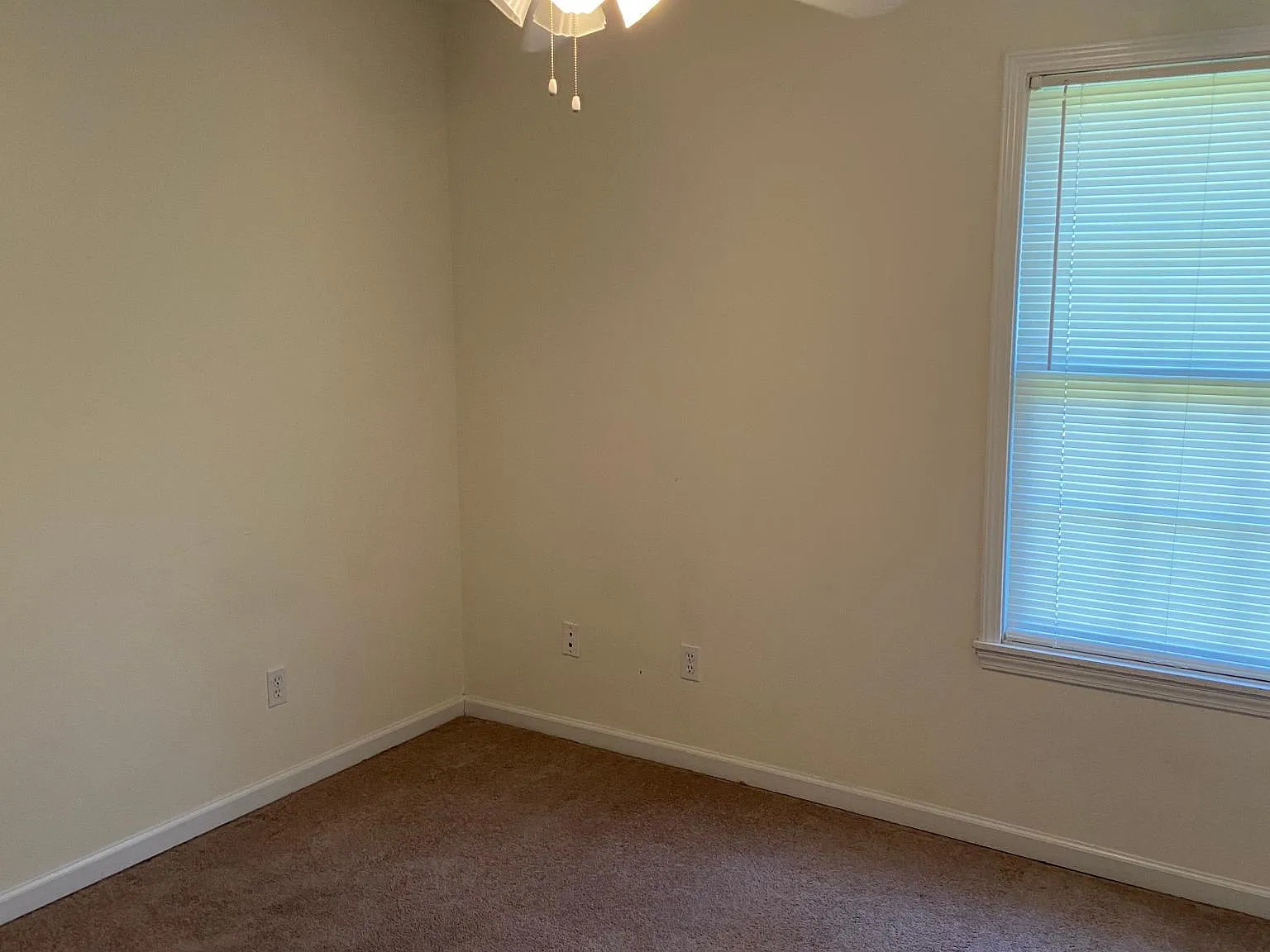 2 bed, 1720 sqft, $1,095 — Photo 4