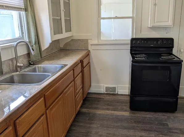 2131 Spruce St, Pueblo, CO 81004