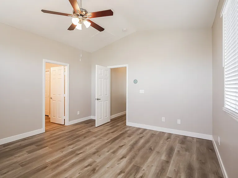 8508 Pitney Ave — Photo 10