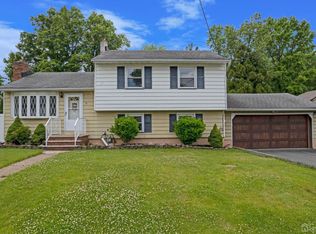 41 Terry Ave, Edison, NJ 08820