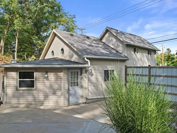 5526 South County Road D, Beloit, WI 53511