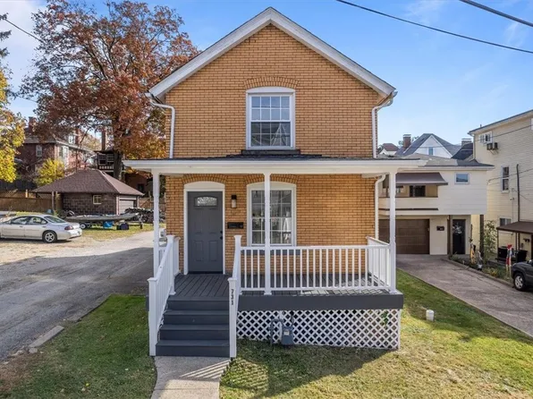 731 Pine St, Irwin, PA 15642