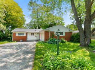 29848 Rambling Rd, Southfield, MI 48076