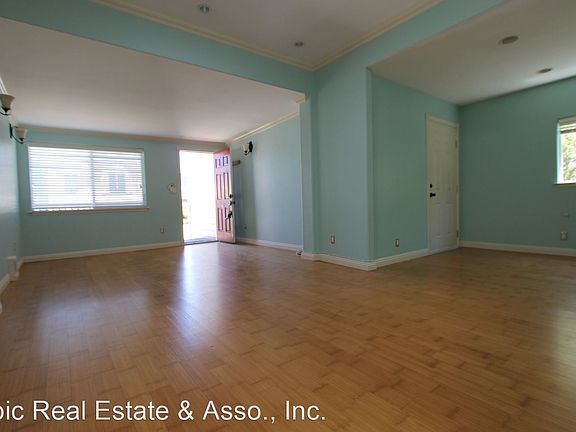 5th image of 1617 47th Ave