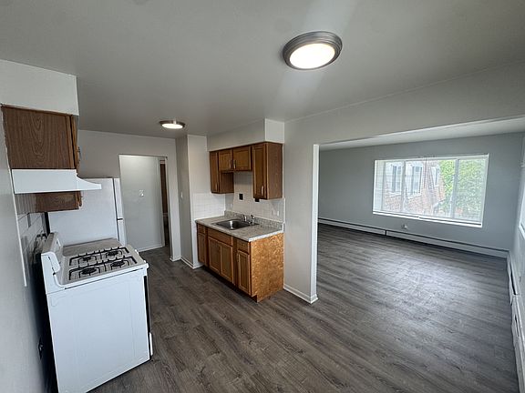 3rd image of 495 Madison Ave APT 3B