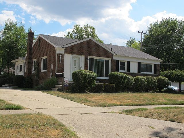 1st image of 29779 Minton St