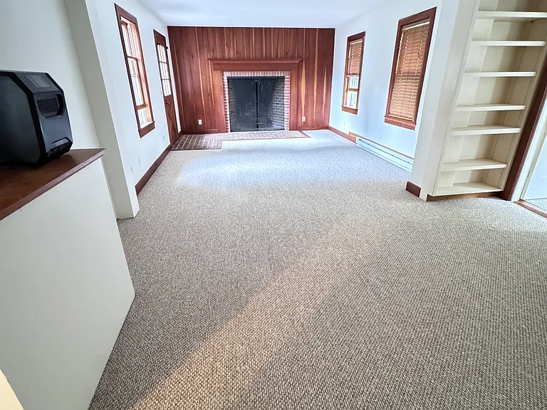 1253 Fairport Rd — Photo 25