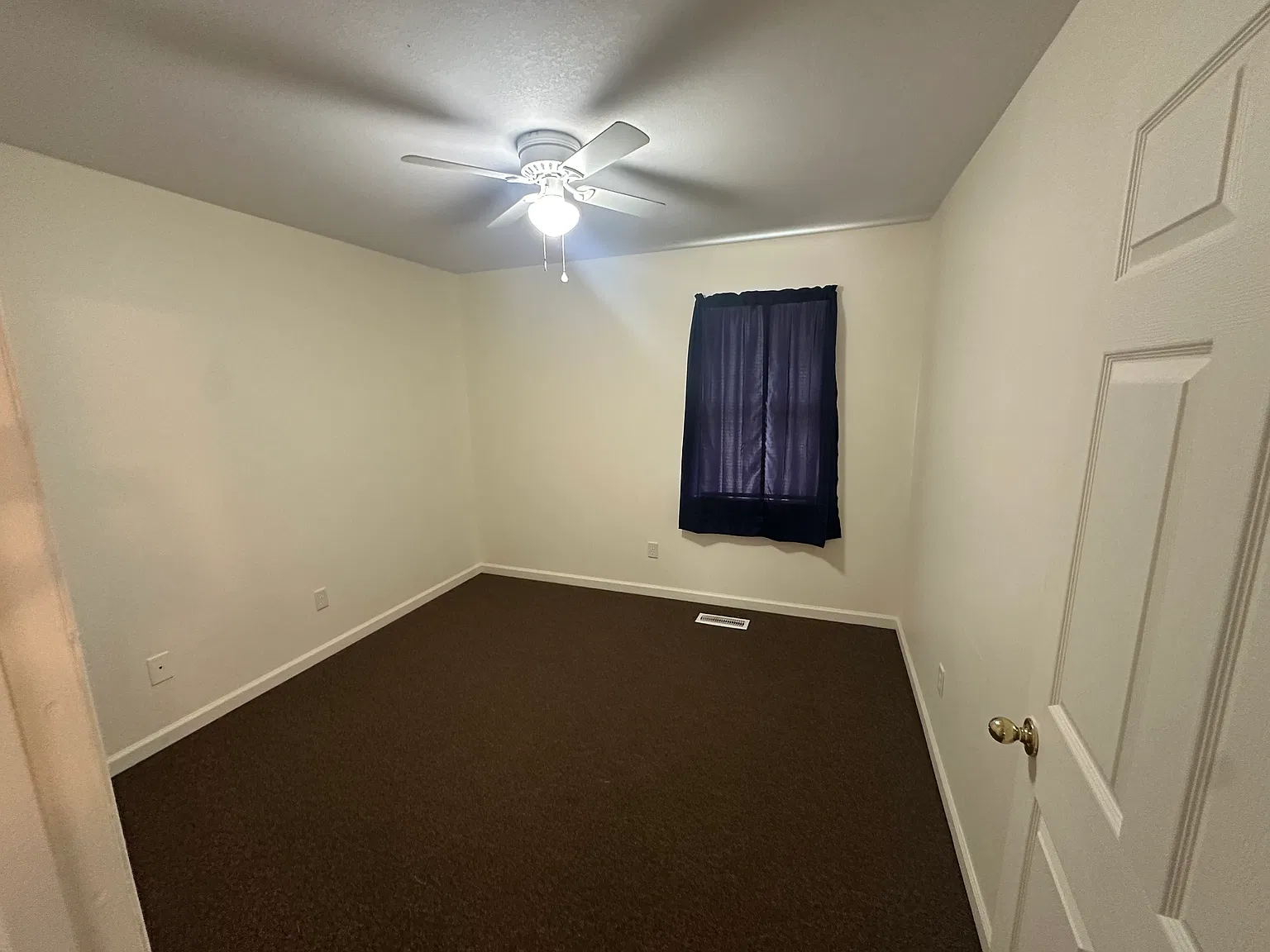 2 bed, 800 sqft, $825 — Photo 4