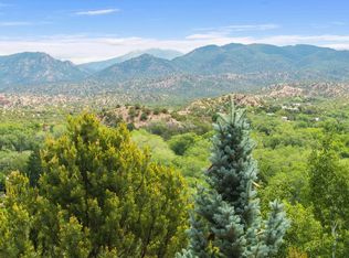41 Glowing Star Rd, Santa Fe, NM 87506