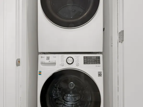 83 Saint Mark's Place image 9 of 10