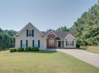 328 River Landing Dr, Monroe, GA