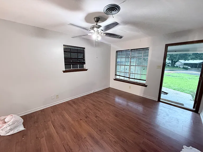 5651 William And Mary St — Photo 3