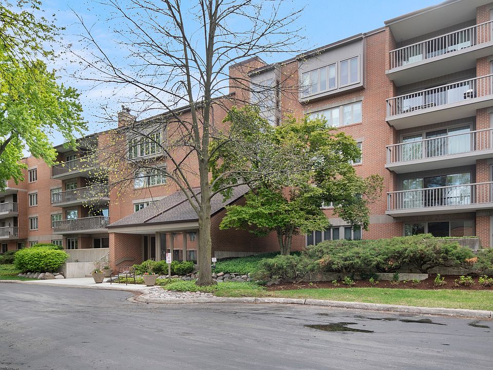 1st image of 44 Park Ln Unit 223
