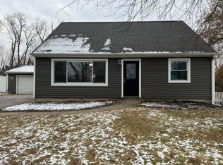 1057 Avondale Ave, Valparaiso, IN 46385