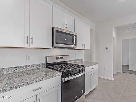 5th image of 10430 W Guildford Ln