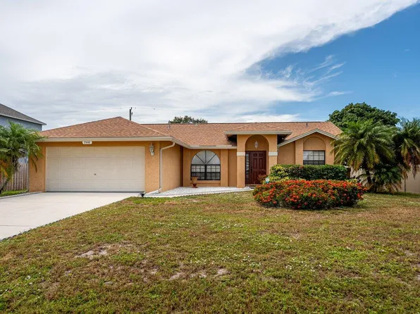 2440 SE Toledo Avenue, Port St Lucie, FL 34952