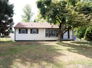 30 Beatrice Ave, Bloomfield, CT 06002