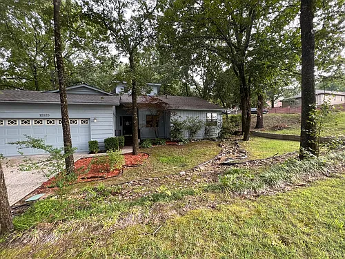 12125 Pleasant Tree Dr Photo 1